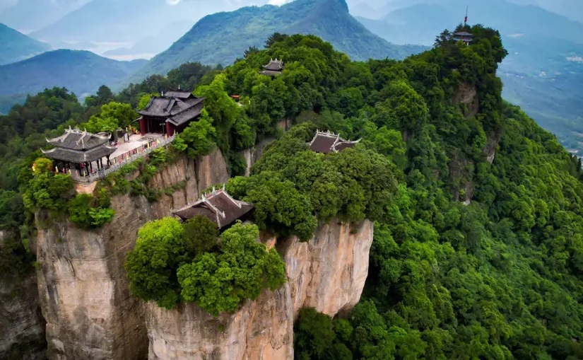 窦团山景区