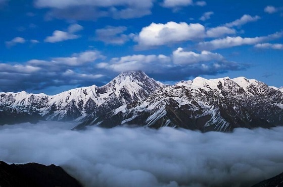 贡嘎山景区