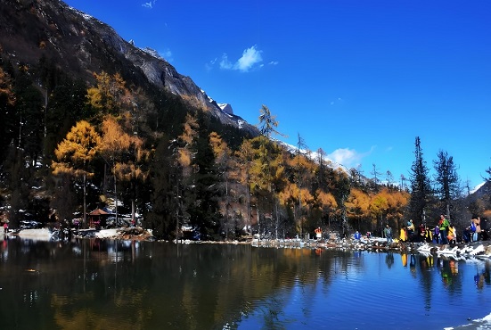 去毕棚沟住哪里好